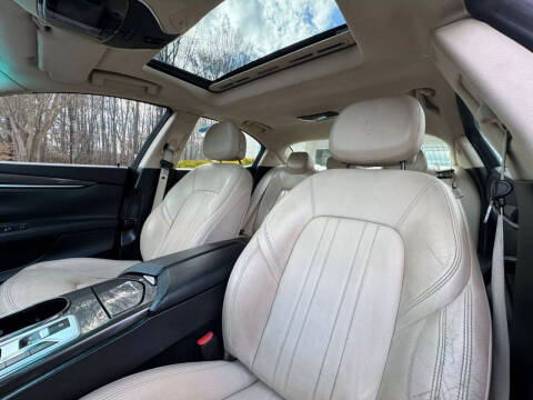 2015 Maserati Ghibli