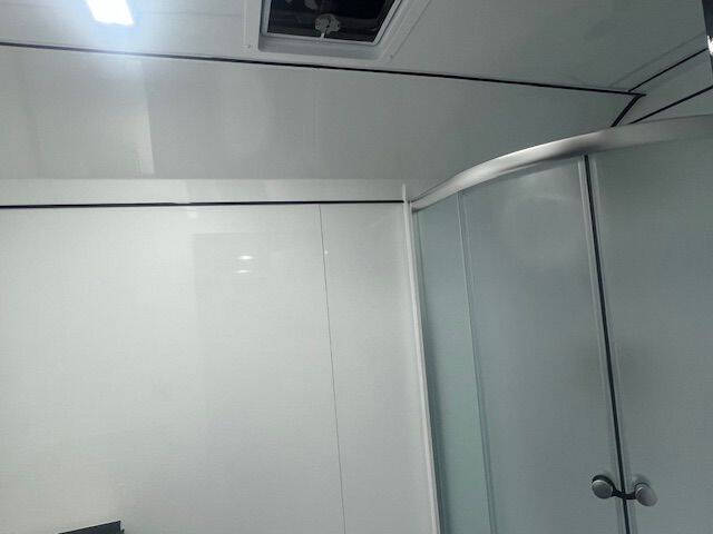 2025 Formula 8.5X28 BATHROOM