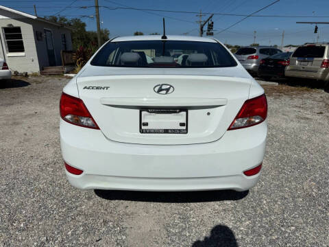 2016 Hyundai Accent SE