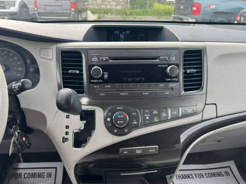 2014 Toyota Sienna