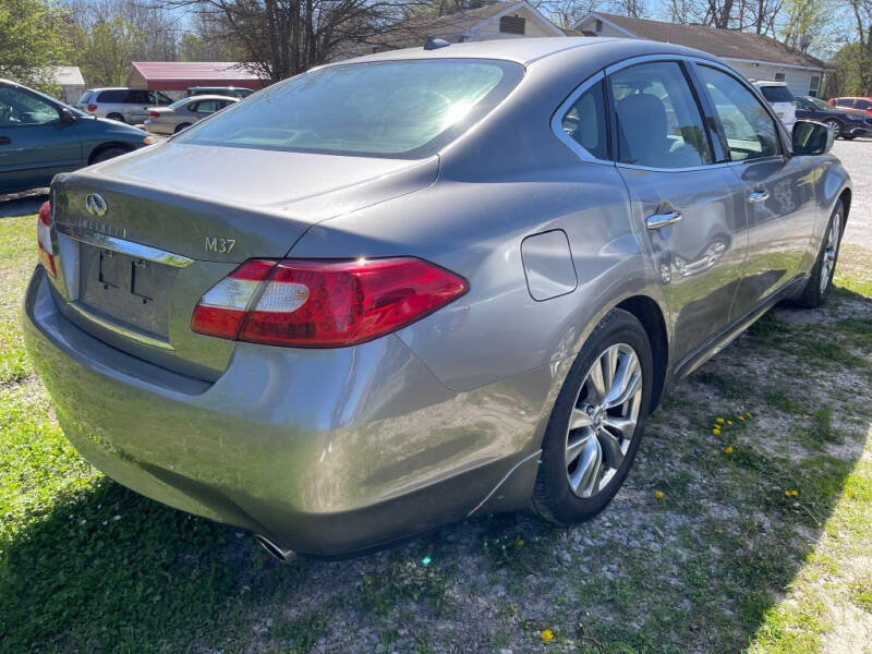 2013 Infiniti M37