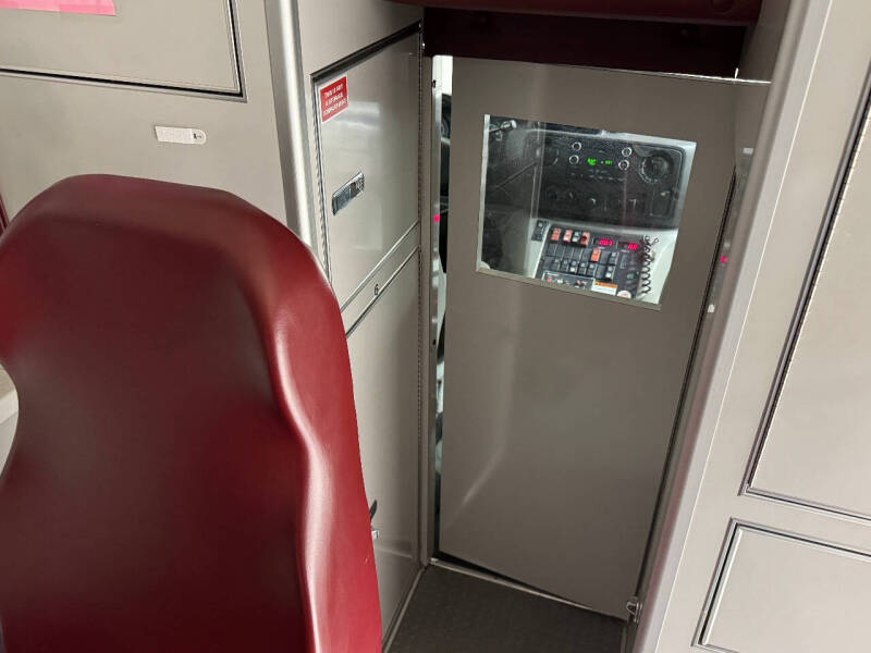 2010 Ford E-Series E-450 SD