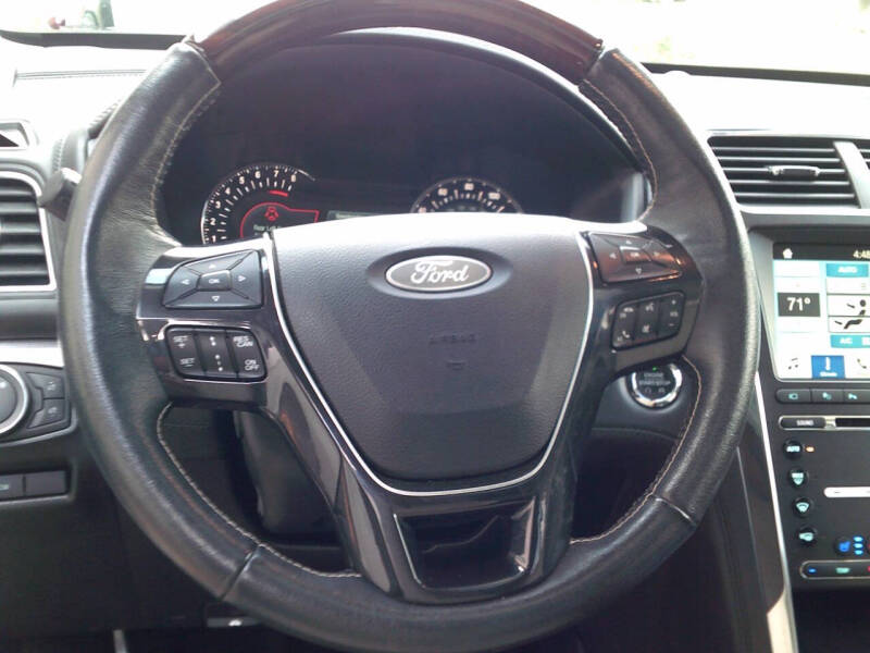 2018 Ford Explorer Platinum