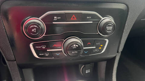 2016 Dodge Charger SXT