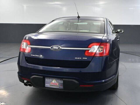 2011 Ford Taurus SEL
