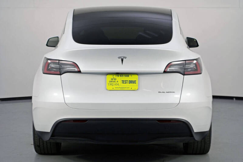 2023 Tesla Model Y Long Range