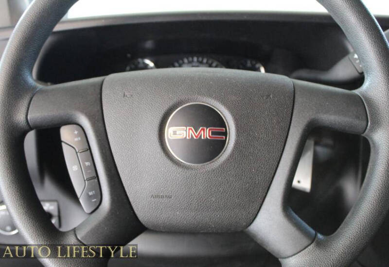 2023 GMC Savana 2500