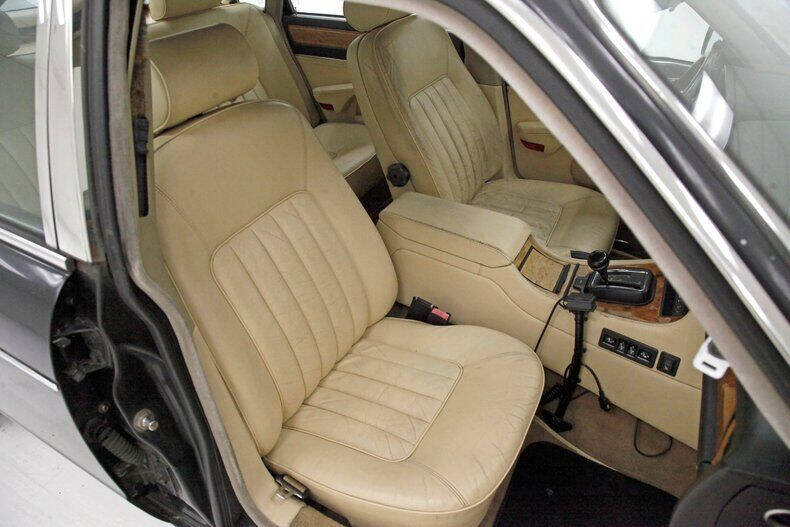 1990 Jaguar XJ-Series XJ6 Vanden Plas