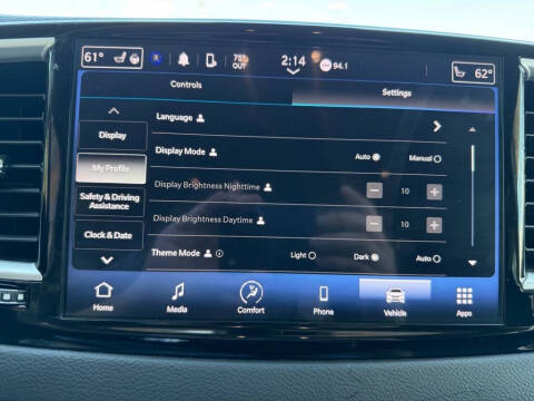 2024 Chrysler Pacifica Touring L
