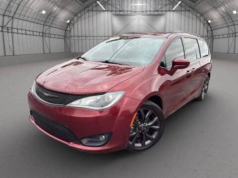 2018 Chrysler Pacifica Touring Plus