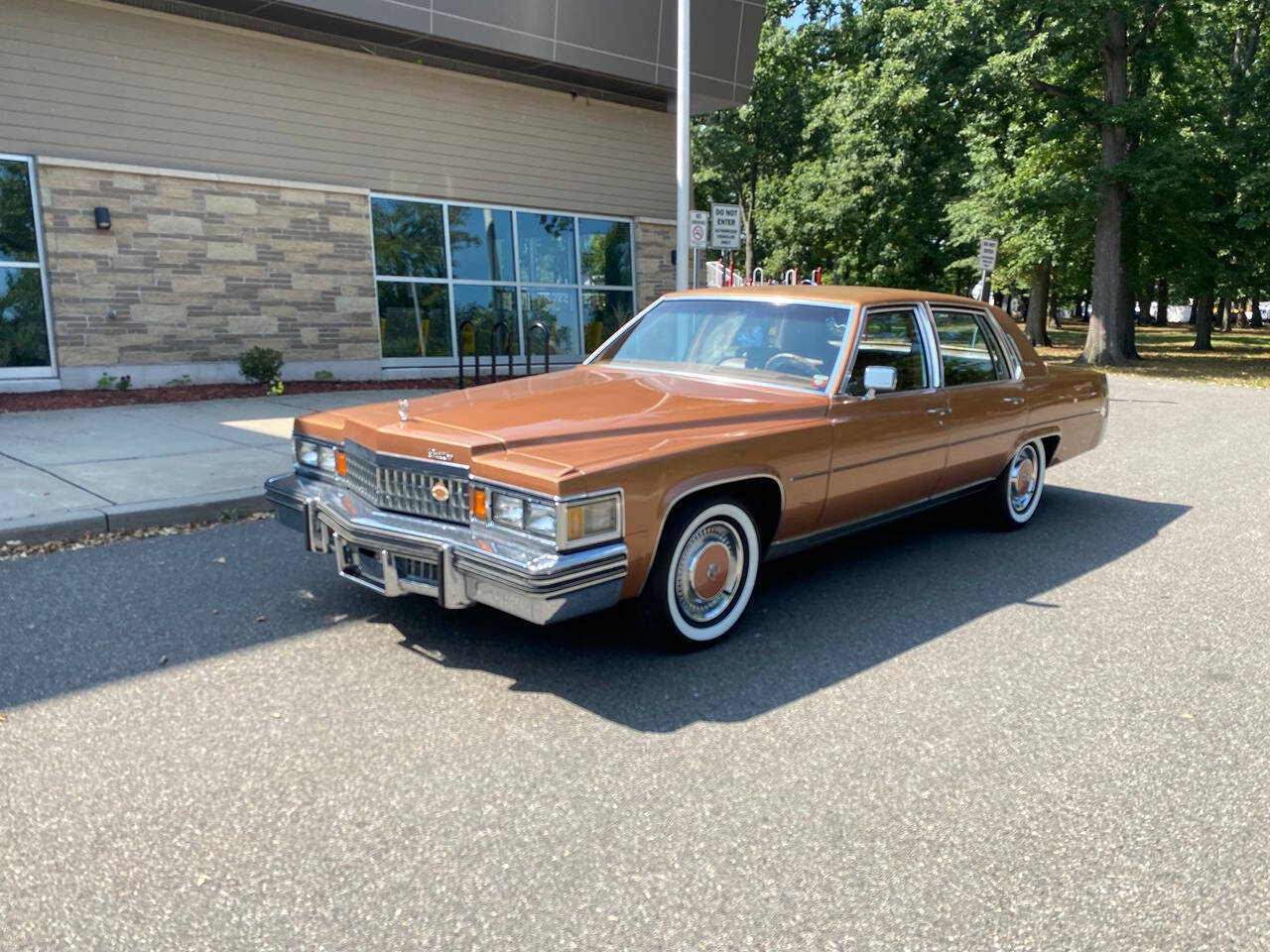 1978 Cadillac Fleetwood Brougham for sale at Vintage Motors USA in Roselle, NJ