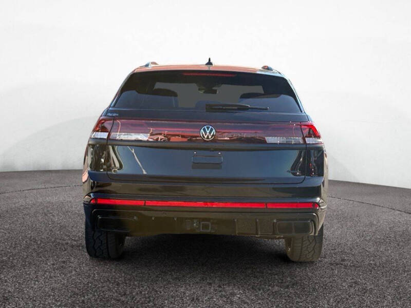 2024 Volkswagen Atlas Cross Sport SEL R-Line 4Motion