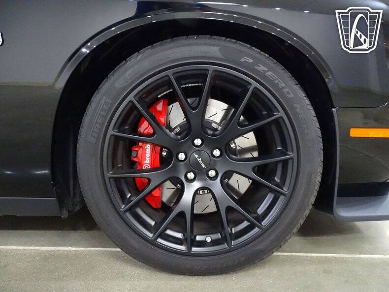 2015 Dodge Challenger SRT Hellcat