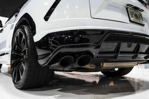 2022 Lamborghini Urus