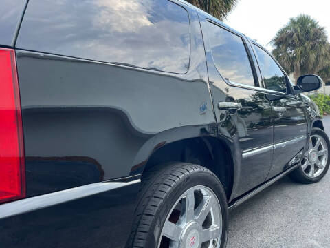 2011 Cadillac Escalade Premium