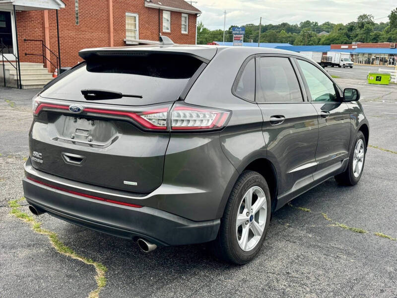 2018 Ford Edge SE