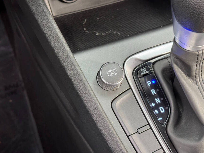 2022 Hyundai Kona SE