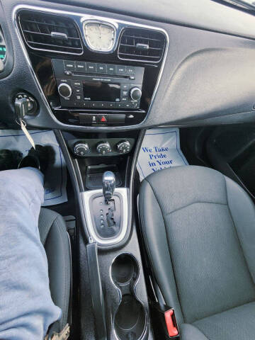 2012 Chrysler 200 Touring