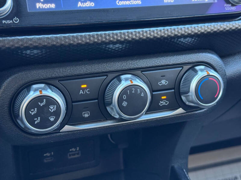 2023 Nissan Kicks SV