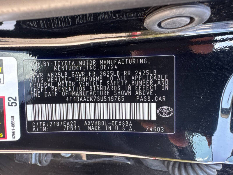 2025 Toyota Camry SE