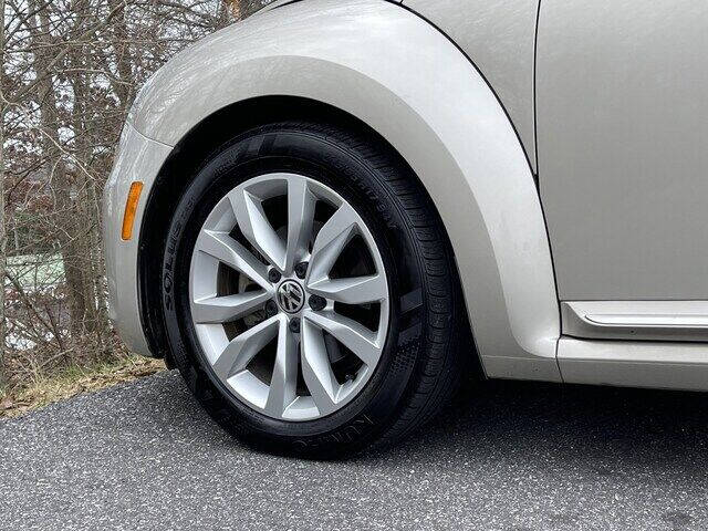 2013 Volkswagen Beetle Convertible