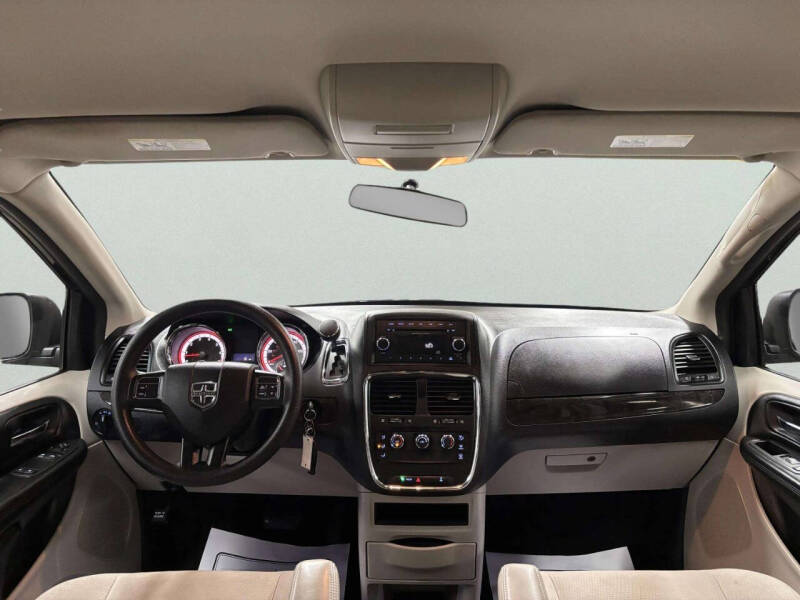 2016 Dodge Grand Caravan American Value Package
