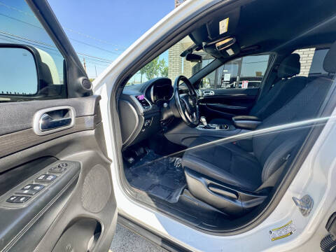 2018 Jeep Grand Cherokee Laredo