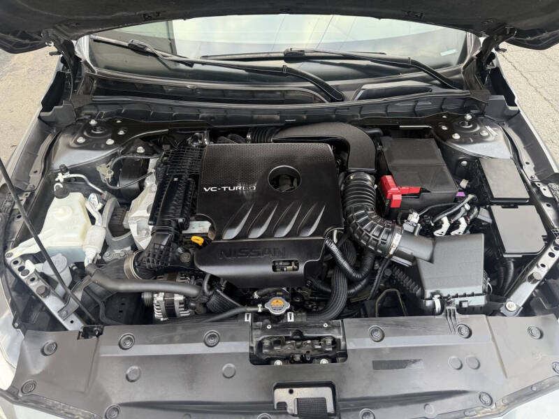 2021 Nissan Altima 2.0 SR