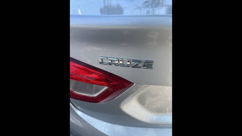 2017 Chevrolet Cruze LT Auto