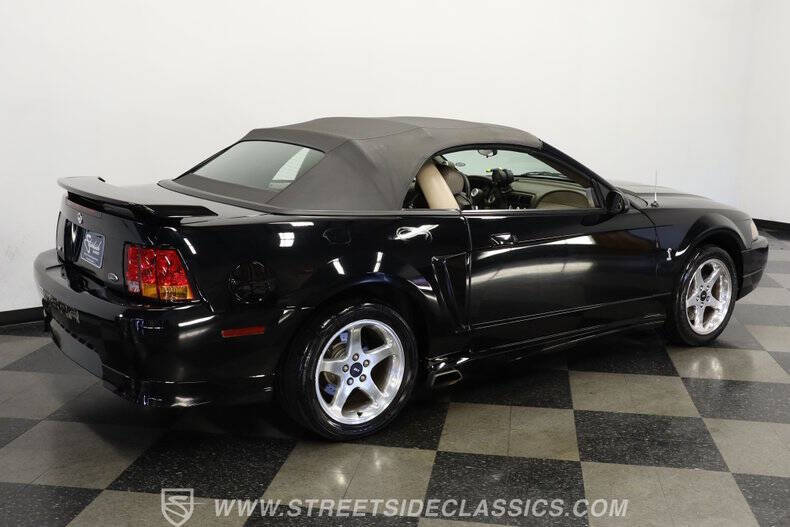 2001 Ford Mustang SVT Cobra