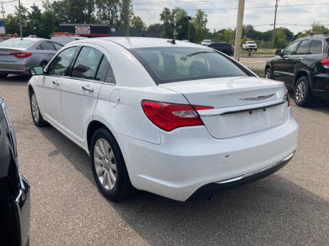 2013 Chrysler 200 Limited