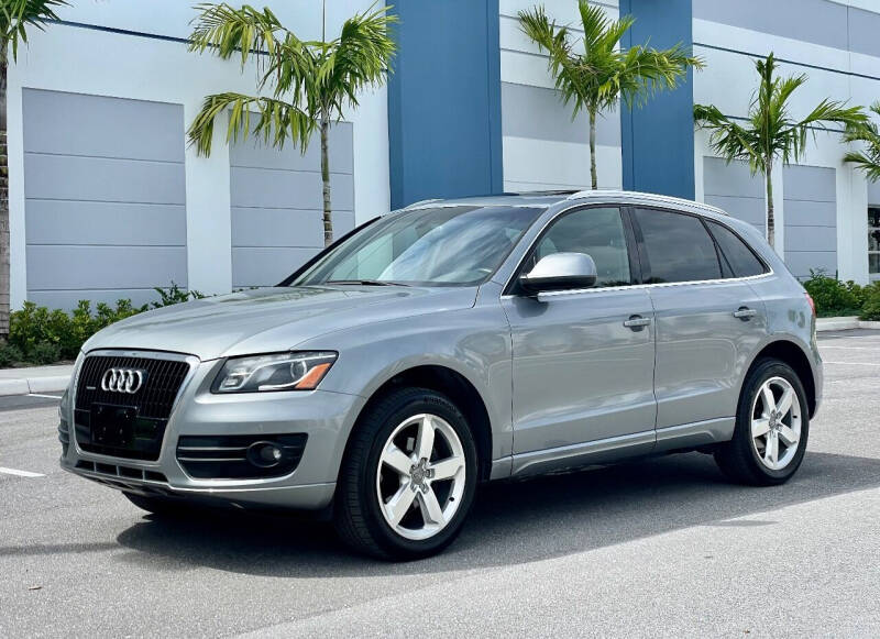 2010 Audi Q5 for sale at VE Auto Gallery LLC in Lake Park FL