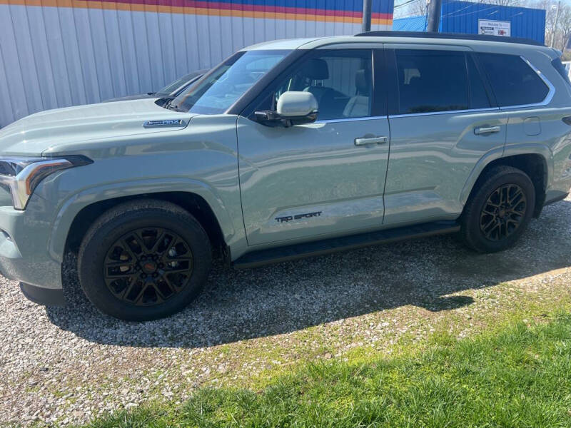 2024 Toyota Sequoia SR5