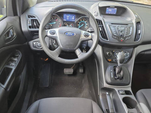 2015 Ford Escape S