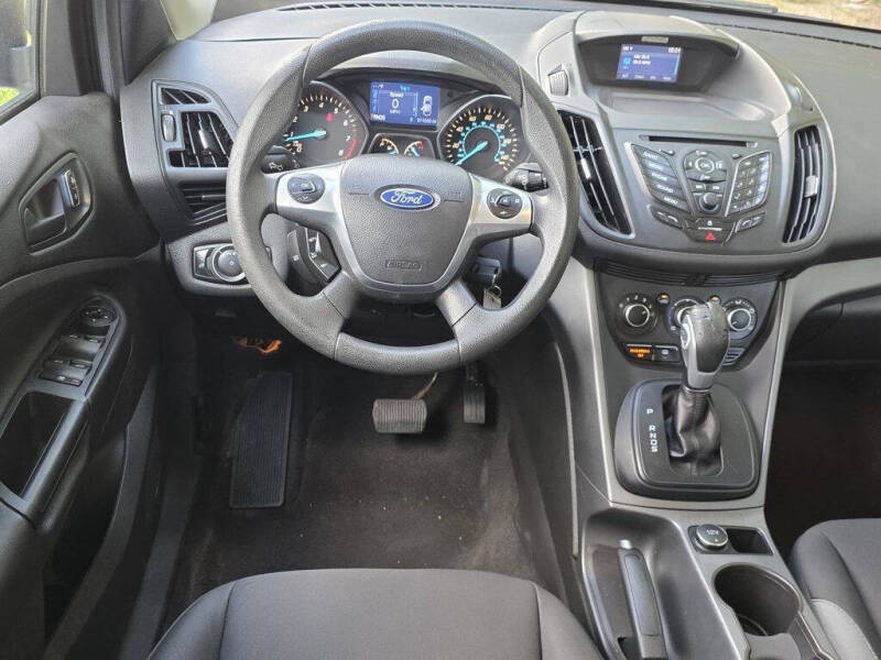 2015 Ford Escape S