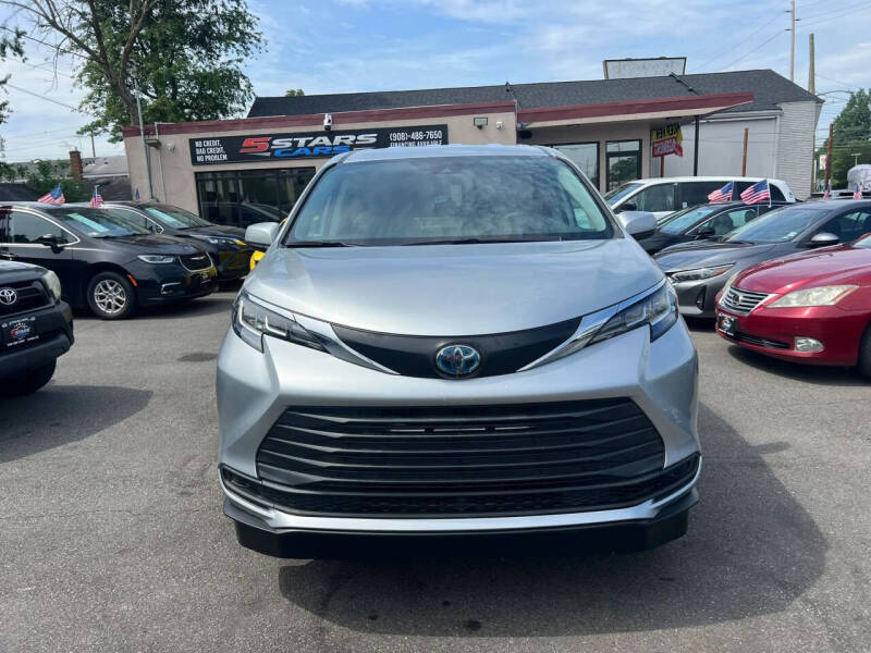 2021 Toyota Sienna LE 8-Passenger