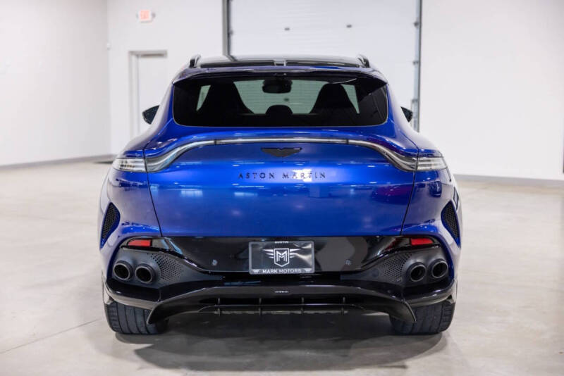 2023 Aston Martin DBX 707