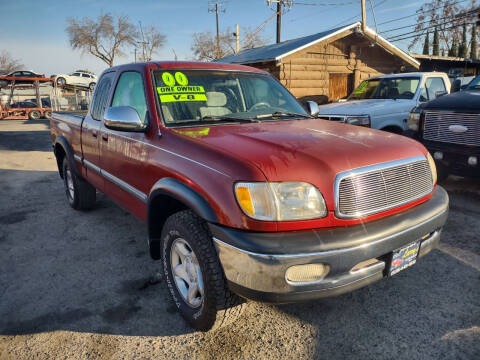 2000 Toyota Tundra for sale at Larry's Auto Sales Inc. in Fresno CA