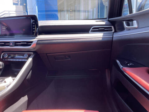 2023 Kia K5