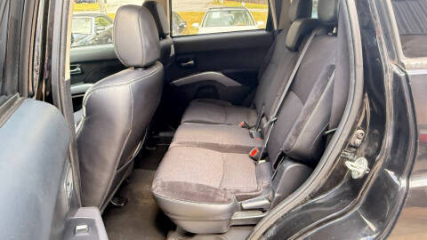 2013 Mitsubishi Outlander SE