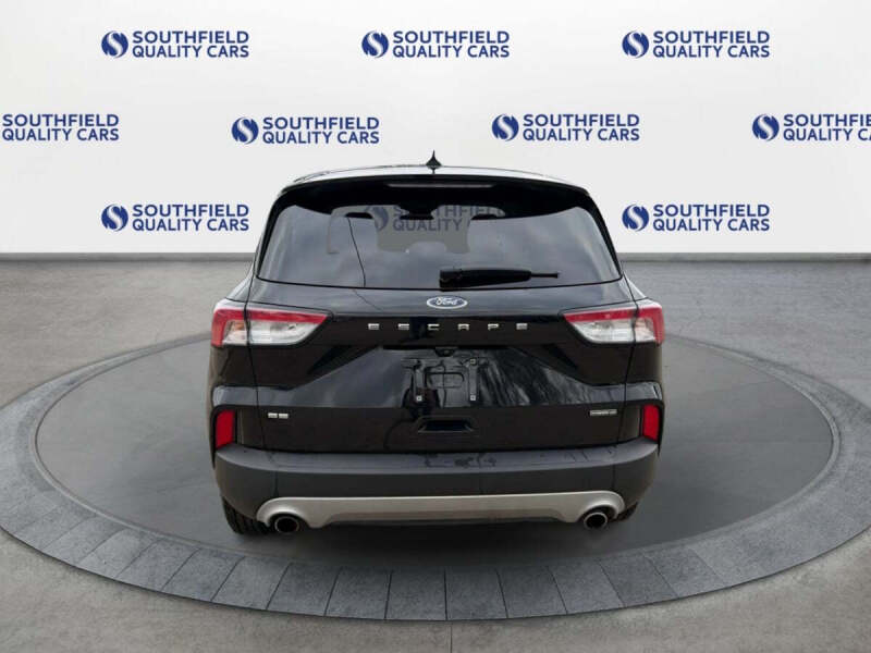 2021 Ford Escape Hybrid SE