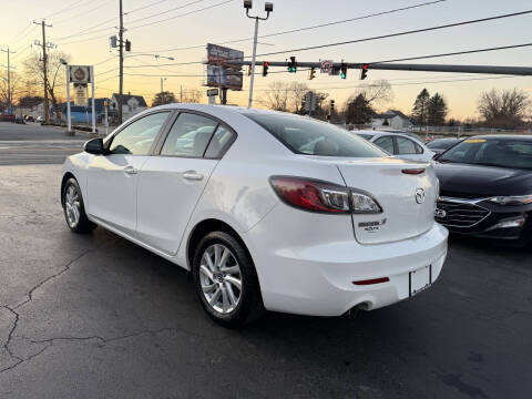 2013 Mazda MAZDA3 i Grand Touring
