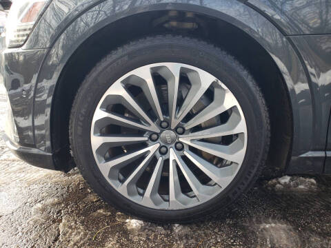 2019 Audi e-tron quattro Prestige