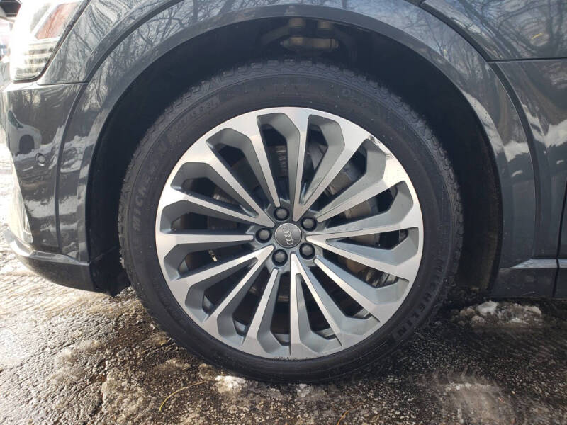 2019 Audi e-tron quattro Prestige