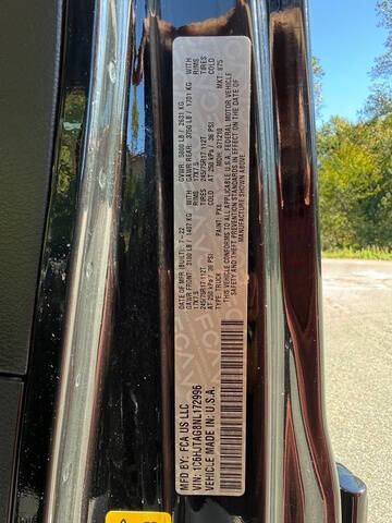 2022 Jeep Gladiator Sport S