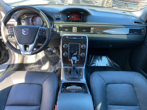 2016 Volvo XC70 T5 Classic Premier