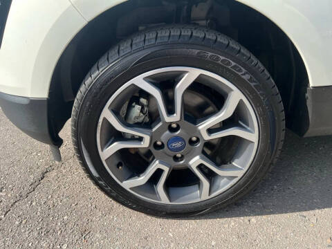 2020 Ford EcoSport SES