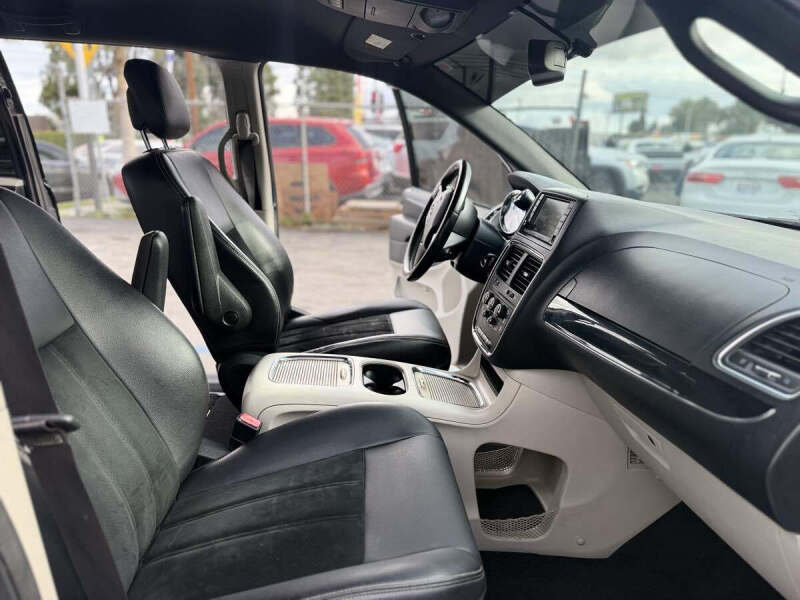 2017 Dodge Grand Caravan SXT