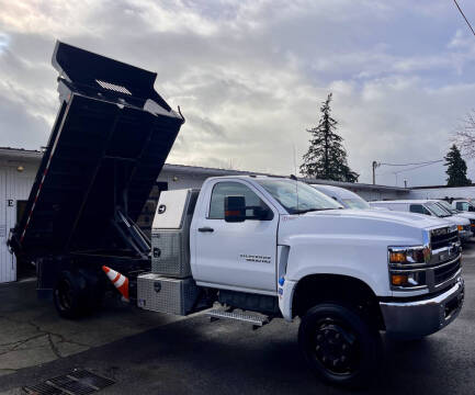 2022 Chevrolet Silverado 5500HD
