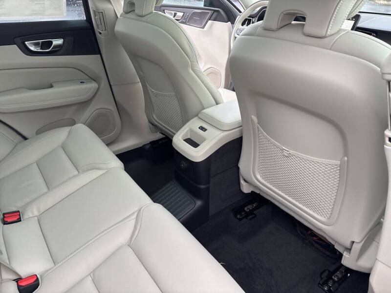 2026 Volvo XC60 T8 Ultra